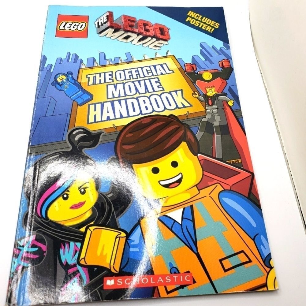 𝅺the Lego Movie handbook soft cover book